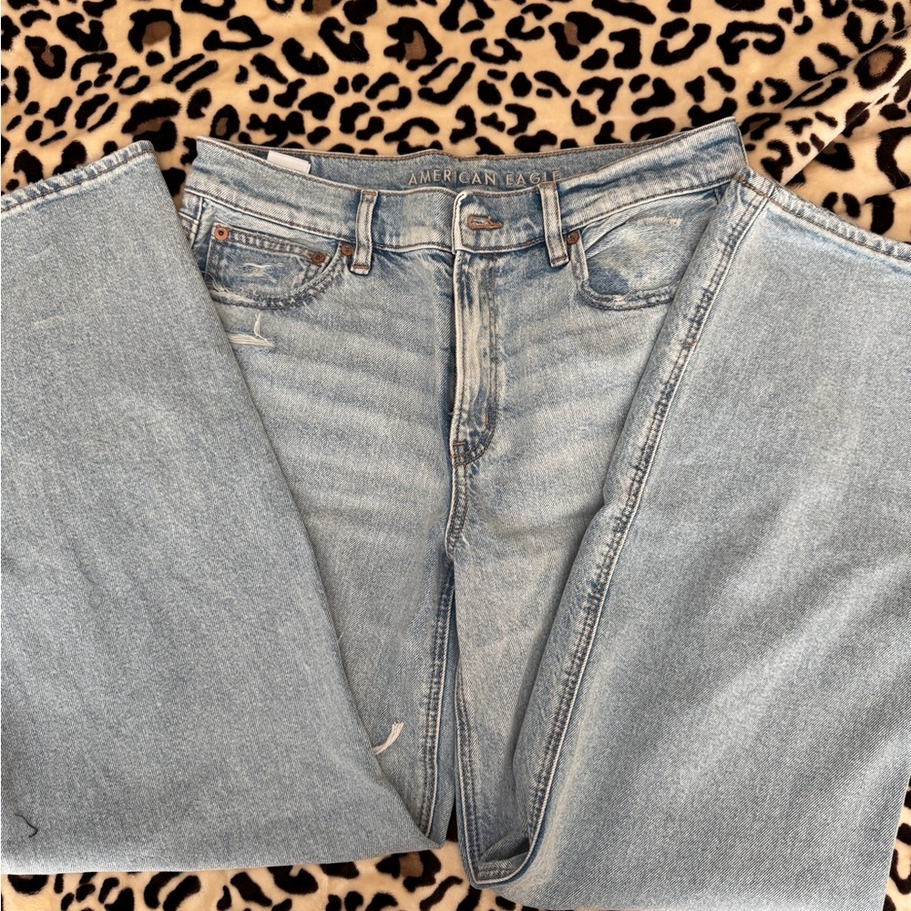Classic Blue Distressed Women's stovepipe Jeans - Picture 2 of 4